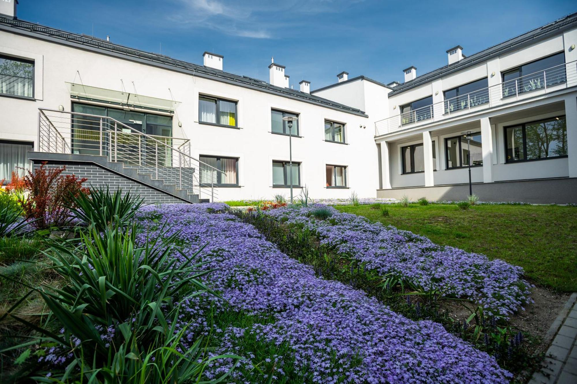 Centrum Rehabilitacji Spolecznej I Zawodowej Zaz Sloneczne Wzgorze Tarnow Luaran gambar